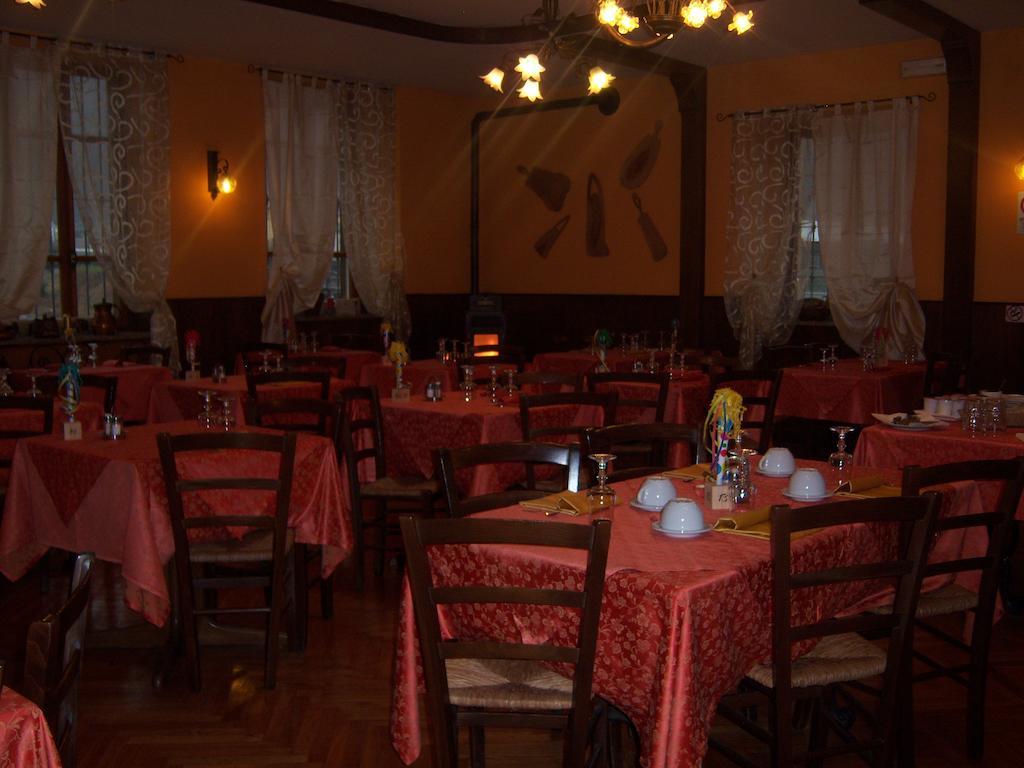 Nuovo Hotel Tripoli Settimo Vittone ภายนอก รูปภาพ