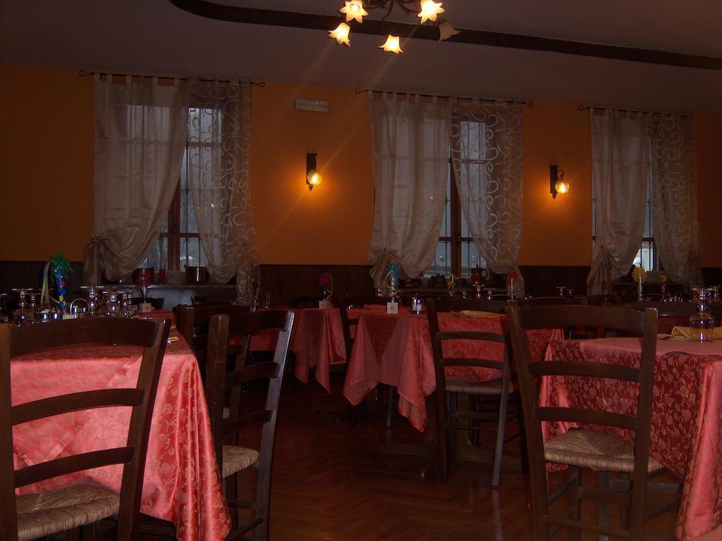Nuovo Hotel Tripoli Settimo Vittone ภายนอก รูปภาพ